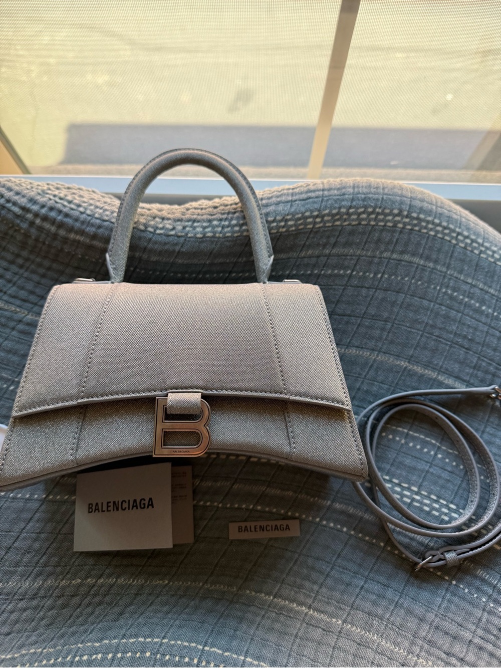 BALENCIAGA
Silver Glitter Fabric Hourglass Small Top Handle Bag - Picture 6 of 9